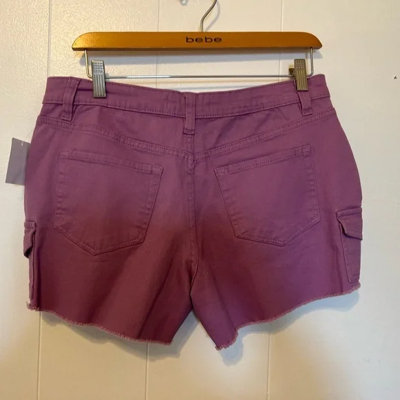 Purple cargo shorts - Picture 3 of 3